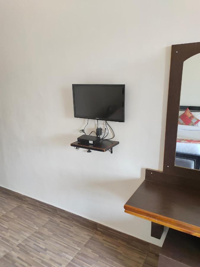 Treebo Spring Birds Hotell Bhīm Tāl Eksteriør bilde